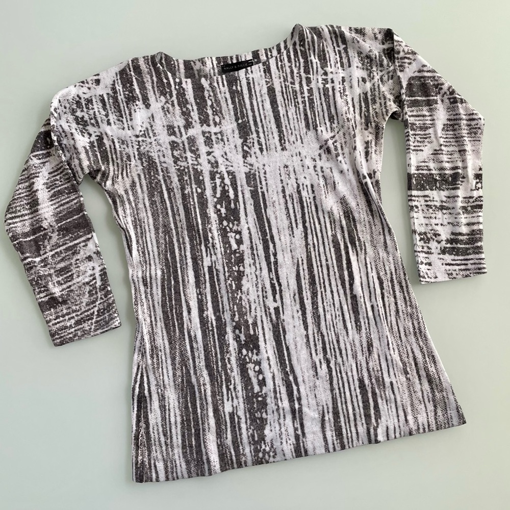 Nally & Millie Lightweight Sweater